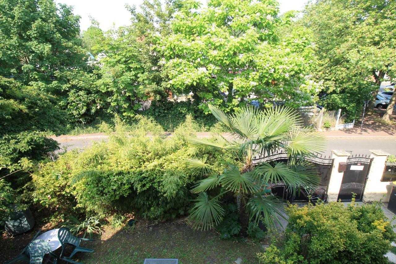 Disponible - Appartement Entier - Ligne H 15Mn Paris-Gare Du Nord, Parking Rue Gratuit, 4 Pers, Station De Train En Face Toutes Les 15Mn, Hippodrome, Cdfas, Universite, Borne Electrique, 1Er Etage Eaubonne Kültér fotó